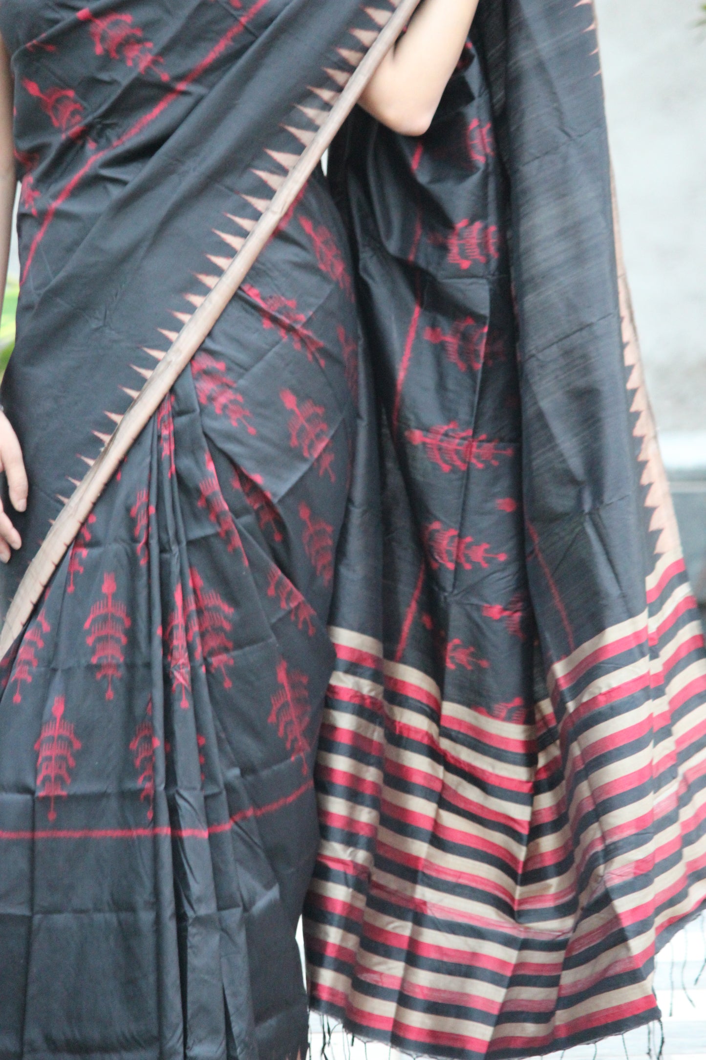 Ikkat pattern Tree motifs handwoven pure Mulberry silk Black saree